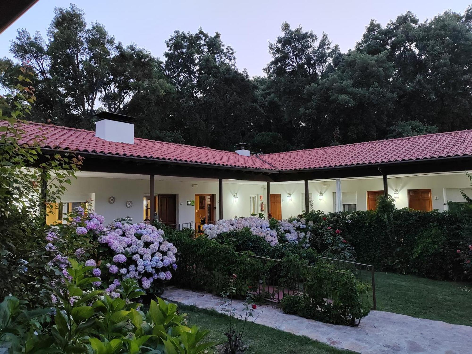 Hotel Rural El Retiro De San Pedro By Retirorural Arenas de San Pedro Exterior foto